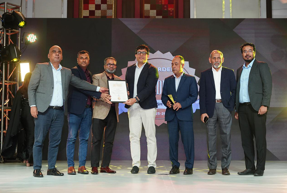 আরএমজি খাতে সুপারব্র্যান্ড স্বীকৃতি পেল টিম গ্রুপ