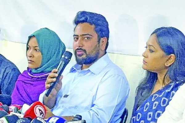 প্রশাসন থেকে তথ্য লিক গুরুতর অভিযোগ নাহিদের
