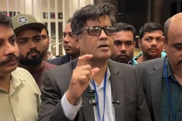 আখতারের ওপর ডিম নিক্ষেপ অনাকাঙ্ক্ষিত ঘটনা: প্রেস সচিব
