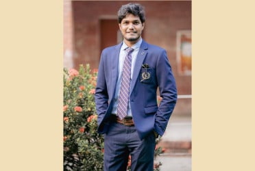 ‘রাজনৈতিক নেতাদের অনিরাপদ রেখে সরকার প্রধানের এয়ারপোর্ট প্রস্থান লজ্জাজনক’