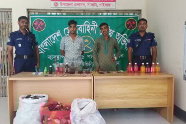গাইবান্ধায় মাদক ও অবৈধ ওষুধসহ বাবা-ছেলে আটক