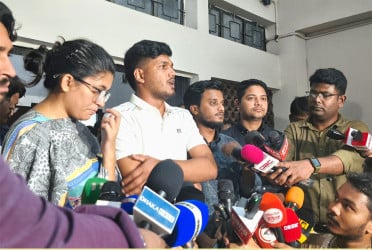 ডাকসু নির্বাচনে ‌‘অসঙ্গতি’ ও প্রশাসনের গড়িমসির অভিযোগ আবিদ-উমামা-কাদেরের