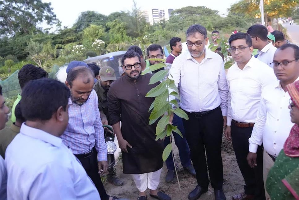 ঢাকার জীববৈচিত্র্য পুনরুদ্ধারে ১৬০০ গাছের চারা রোপণ