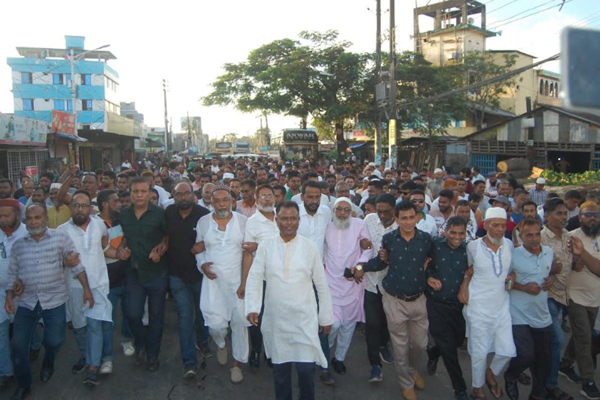 বরিশালে আওয়ামী লীগের সন্ত্রাস প্রতিহতে বিএনপির মিছিল