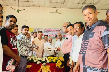 সোনারগাঁয়ে সনাতন ধর্মাবলম্বীদের সাথে বিএনপির মতবিনিময়