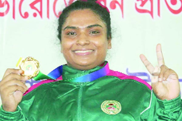 ২১০ কেজি ওজন তুলে মাবিয়ার রেকর্ড