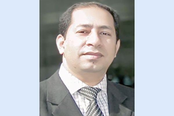 রোগীদের বিদেশমুখিতা কমাতে জরুরি তিন পদক্ষেপ