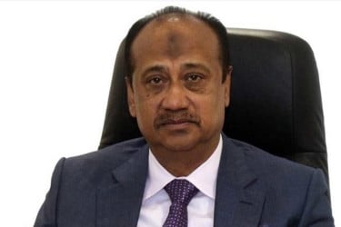 সাইফুল আলমসহ তিনজনের বিরুদ্ধে ইন্টারপোলে রেড নোটিশ জারির আদেশ