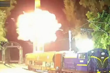 ট্রেন থেকে উৎক্ষেপণযোগ্য ক্ষেপণাস্ত্র বানাল ভারত
