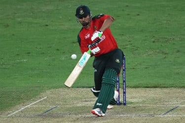 ফাইনালে উঠতে বাংলাদেশের প্রয়োজন ১৩৬ রান