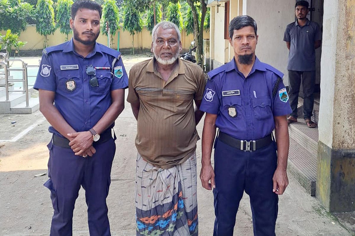 মান্দায় দুই শিশু শিক্ষার্থীকে ধর্ষণের অভিযোগ, কবিরাজ গ্রেফতার