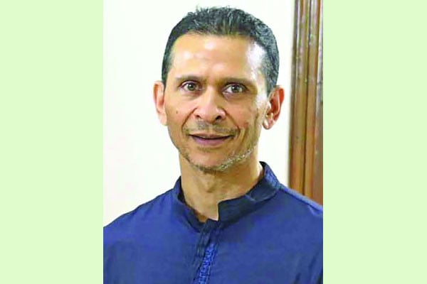 বিমানবন্দরে আটকে দেওয়া হলো সোহেল তাজকে