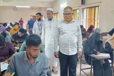 নোয়াখালীতে ই-লার্নিং এন্ড আর্নিং প্রকল্পের ভর্তি পরীক্ষা অনুষ্ঠিত