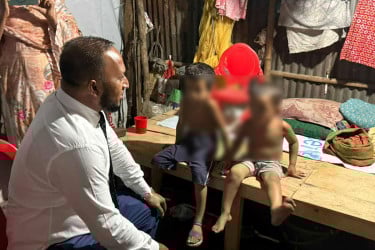 অভাবের তাড়নায় সন্তান বিক্রি করতে চাওয়া পরিবারকে সহায়তা দিল প্রশাসন