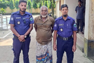মান্দায় দুই শিশু শিক্ষার্থীকে ধর্ষণের অভিযোগ, কবিরাজ গ্রেফতার