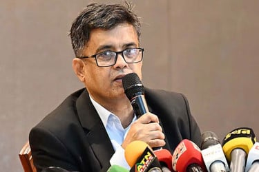 প্রধান উপদেষ্টার সফরসঙ্গীর সংখ্যা নিয়ে টিআইবির বিবৃতি ভুল তথ্যে তৈরি : প্রেস সচিব