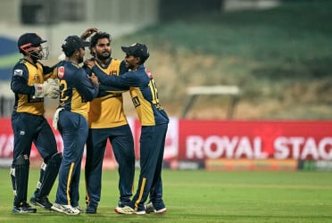 ভারতের বিপক্ষে নিয়মরক্ষার ম্যাচে টস জিতে ফিল্ডিংয়ে শ্রীলঙ্কা