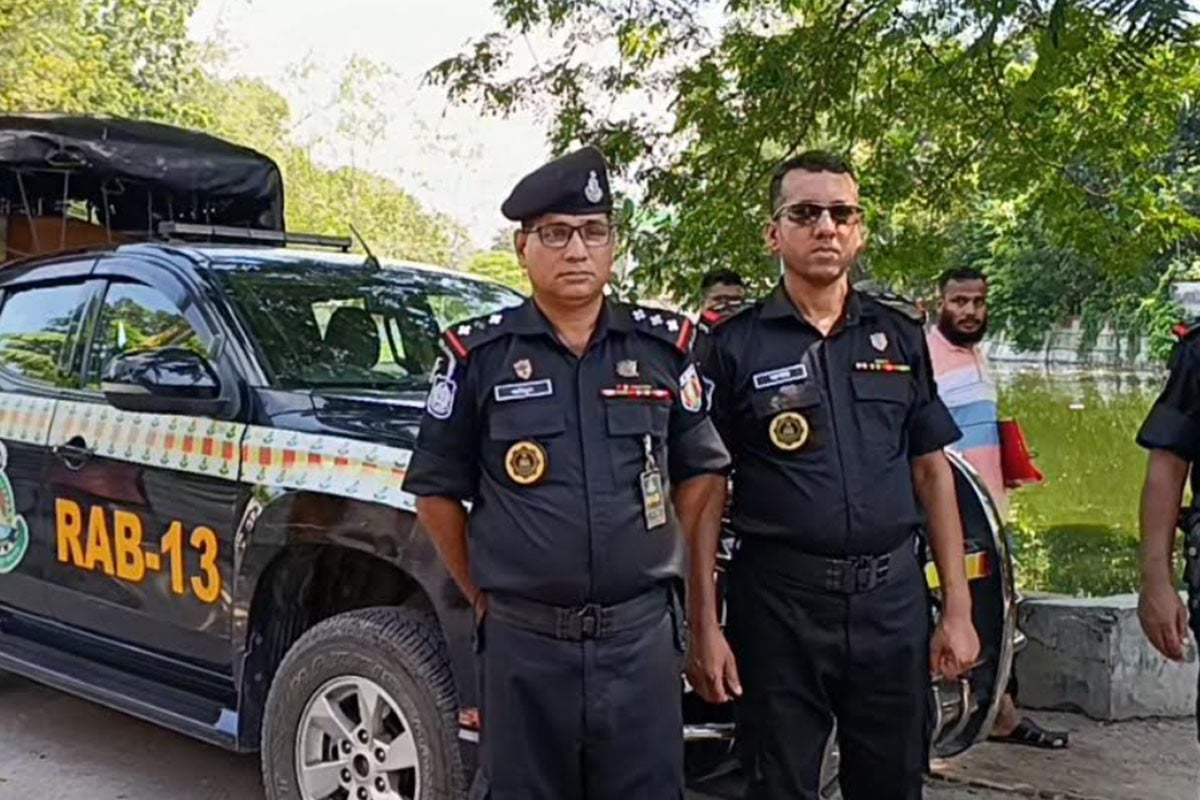 দুর্গাপূজা উপলক্ষে কুড়িগ্রামে র‌্যাবের টহল জোরদার