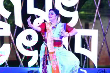 চারুকলায় শরৎ উৎসব