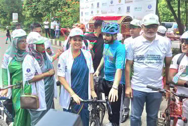 টেকসই পর্যটনের জন্য প্রকৃতি রক্ষা অপরিহার্য : পরিবেশ উপদেষ্টা