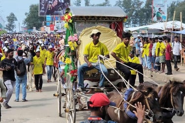 কক্সবাজারে উদযাপিত হচ্ছে পর্যটন দিবস