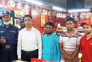 যশোরে দুই বেকারিকে জরিমানা