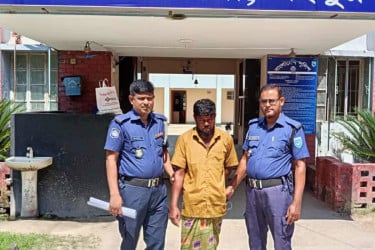 হত্যার পর রক্ত ধুয়ে পুঁতে রাখা হয় কৃষকদল নেতার লাশ