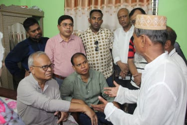 অন্তর্বর্তী সরকারকে নস্যাৎ করতে পরিকল্পিতভাবে প্রচেষ্টা চলছে: রিজভী