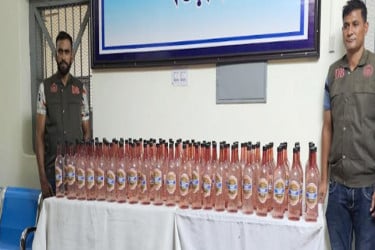বগুড়ায় ৬১০ বোতল মদ উদ্ধার