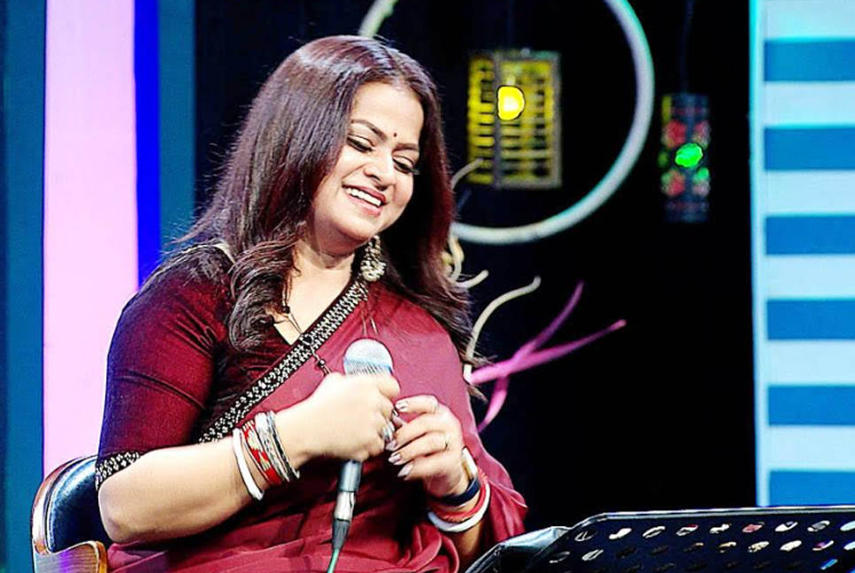 বৈশাখীর গোল্ডেন সংয়ে চম্পা বনিক