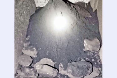 নিম্নমানের কয়লায় বিপর্যয়ের শঙ্কা