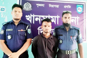 খানসামায় টিসিবির তেল চুরি, আটক ১