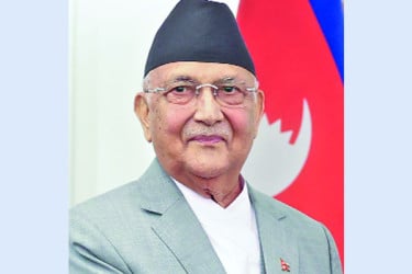 নেপালে প্রকাশ্যে ক্ষমতাচ্যুত প্রধানমন্ত্রী