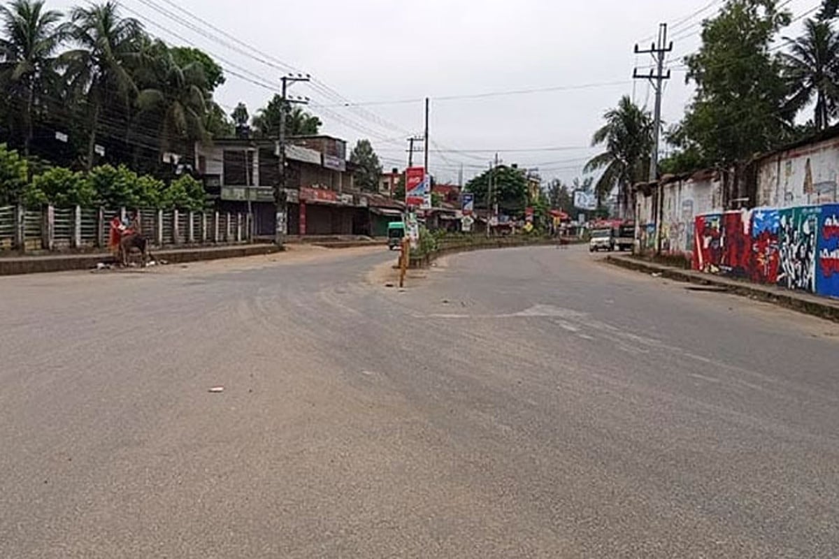 খাগড়াছড়ি-ঢাকা-চট্টগ্রাম সড়কে অবরোধ শিথিল