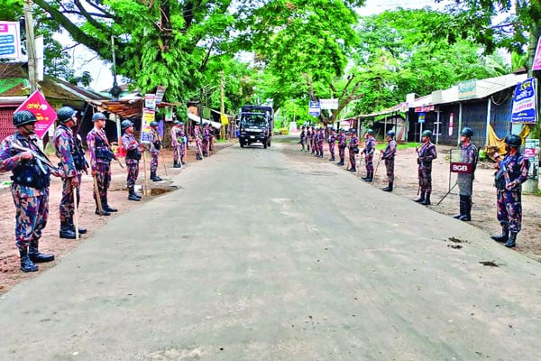 থমথমে খাগড়াছড়ি চলছে ১৪৪ ধারা