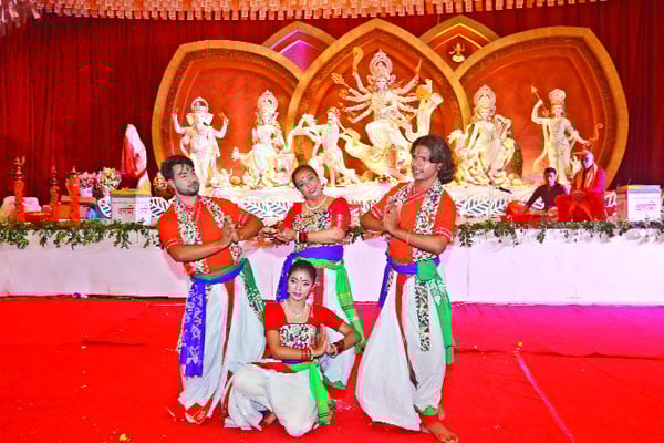 শারদীয় দুর্গোৎসবের আজ মহাষ্টমী