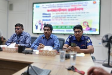 বরগুনায় টাইফয়েড টিকা বিষয়ক ওয়ার্কশপ