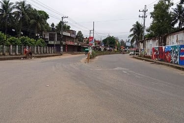 খাগড়াছড়ি-ঢাকা-চট্টগ্রাম সড়কে অবরোধ শিথিল