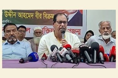 ফেব্রুয়ারির নির্বাচনে দেশে গণতন্ত্র প্রতিষ্ঠা হবে: শামসুজ্জামান দুদু