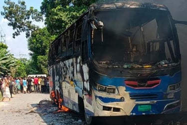 সিরাজগঞ্জে বাসচাপায় মাদ্রাসা শিক্ষার্থী নিহত