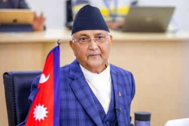 বিক্ষোভ-সহিংসতার জেরে নেপালের সাবেক প্রধানমন্ত্রীর ওপর ভ্রমণ নিষেধাজ্ঞা
