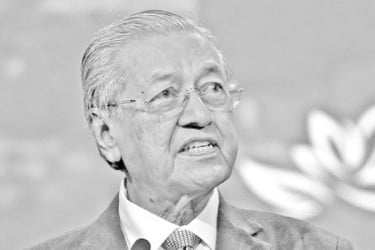 শতবর্ষী মাহাথিরের দীর্ঘ জীবনের রহস্য