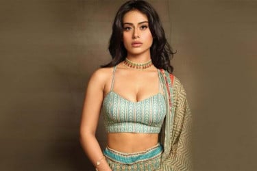 কাজলকন্যা নিসার প্রশংসায় পঞ্চমুখ নেটপাড়া