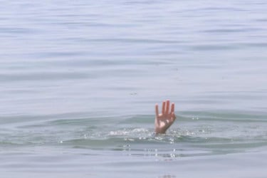 পানিতে ডুবে শিশুর মৃত্যু