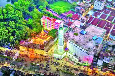 দেড় শ বছরের সম্প্রীতির বন্ধন ফেনীতে
