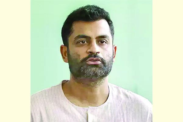 নির্বাচন থেকে সরে দাঁড়ালেন তামিম