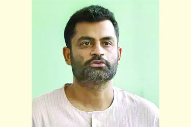 নির্বাচন থেকে সরে দাঁড়ালেন তামিম