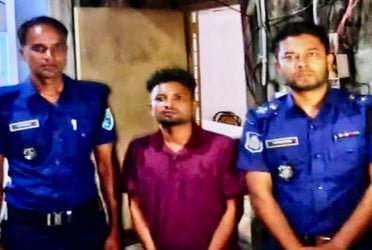 দিনাজপুরে পলাতক আসামি গ্রেফতার