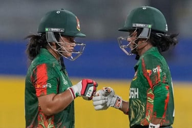 পাকিস্তানকে উড়িয়ে বিশ্বকাপ অভিযান শুরু বাংলাদেশ নারী দলের
