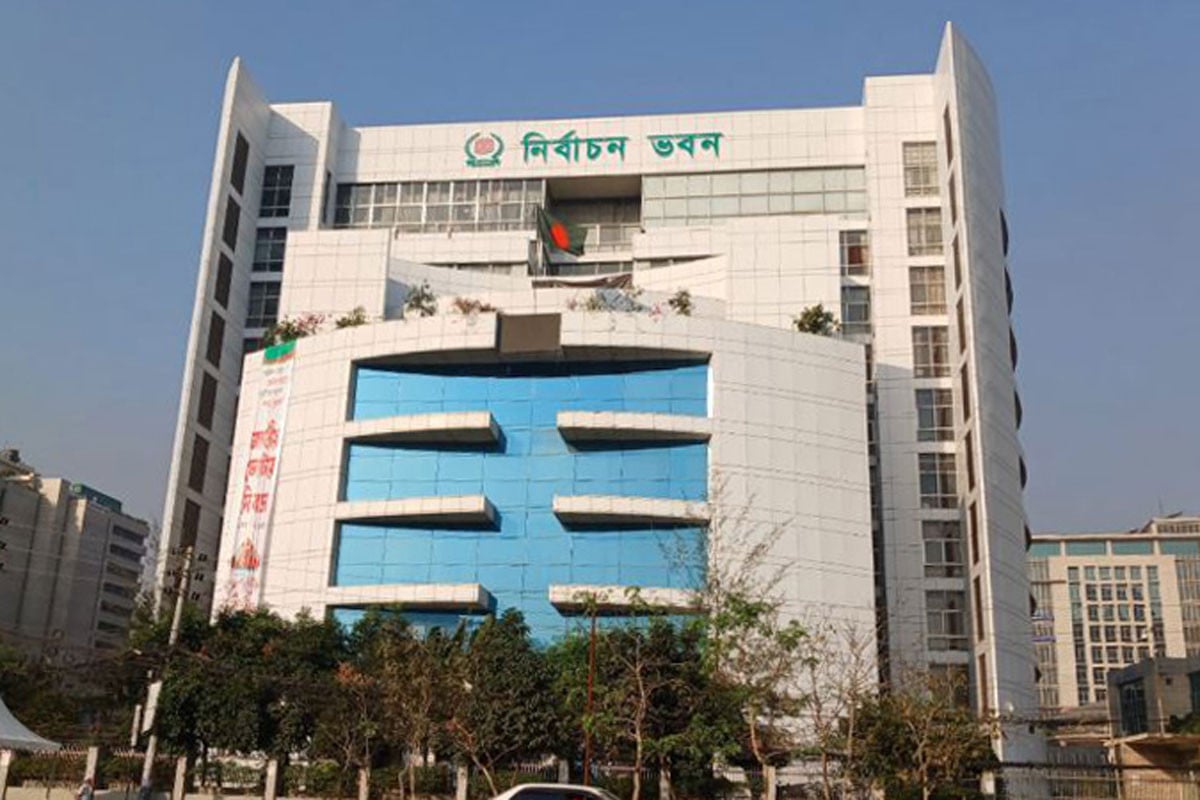 সরকারের সিদ্ধান্তের অপেক্ষায় ইসি